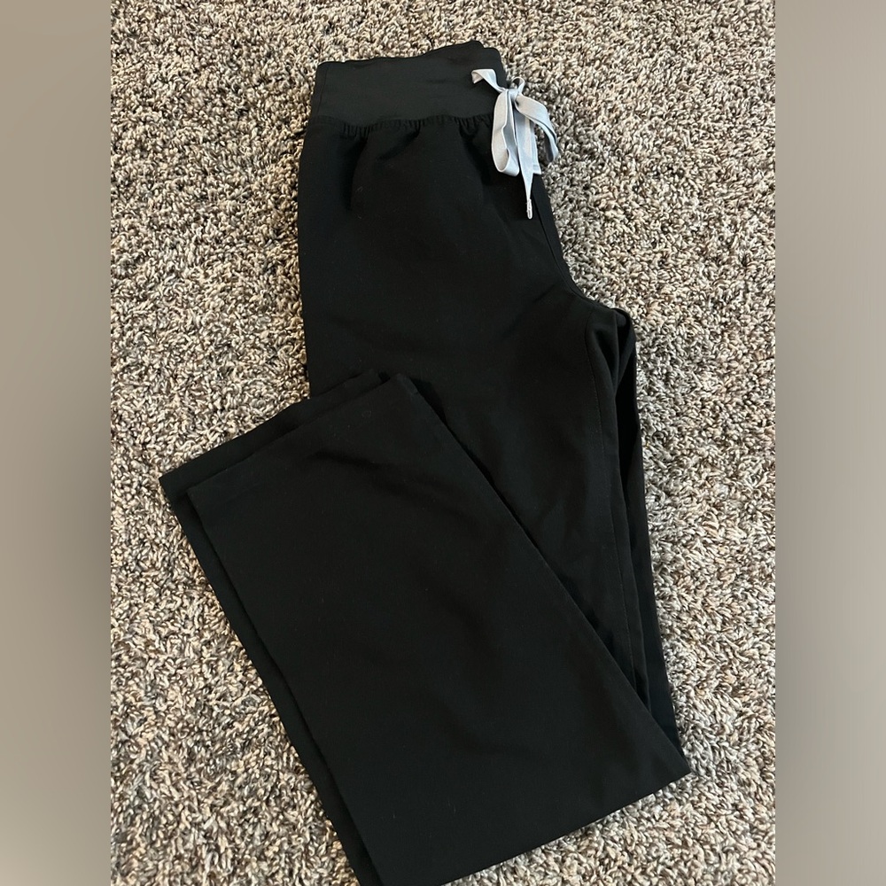 Black Livingston FIGS high waisted XXSP pants